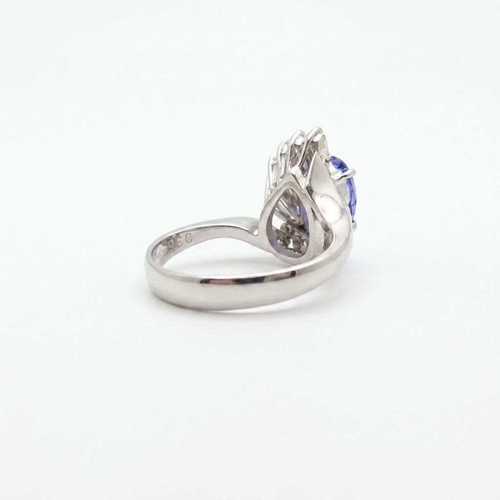 Oval Faceted, AAA, Natural Tanzanite (1.15CT, 8x6mm), Mounted on Platinum 900 Ring with Natural Diamonds (0.35 CTW, E/F-VS). Size 6