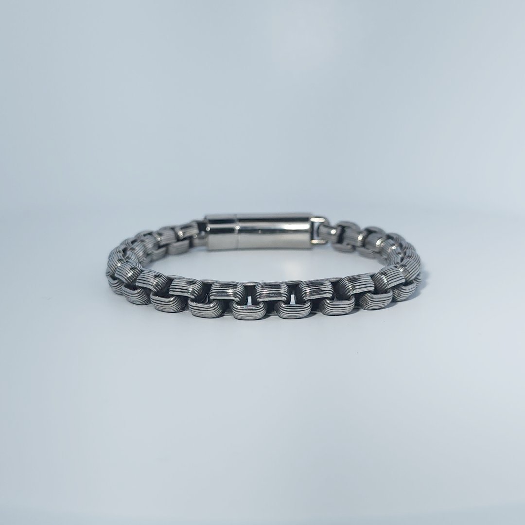 Unisex Stainless Steel Bracelet, 35.211g, linked chain design with polished clasp.