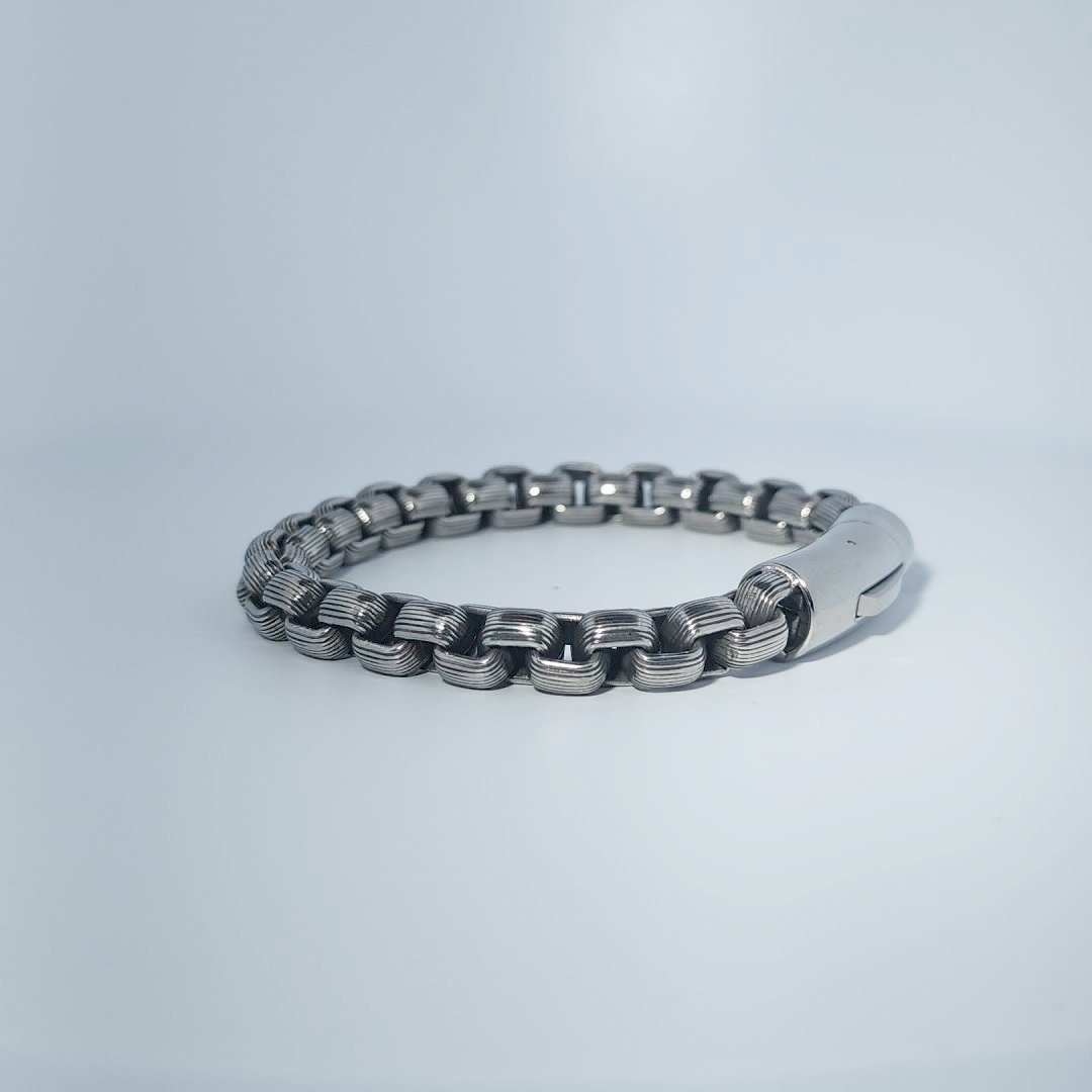 Unisex Stainless Steel Bracelet, 35.211g, linked chain design with polished clasp.