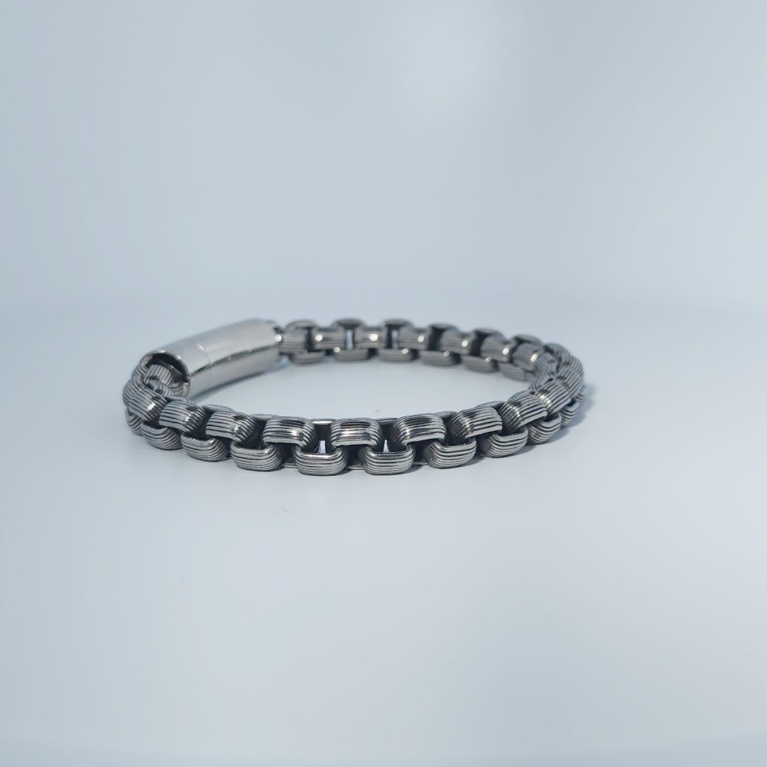 Unisex Stainless Steel Bracelet, 35.211g, linked chain design with polished clasp.