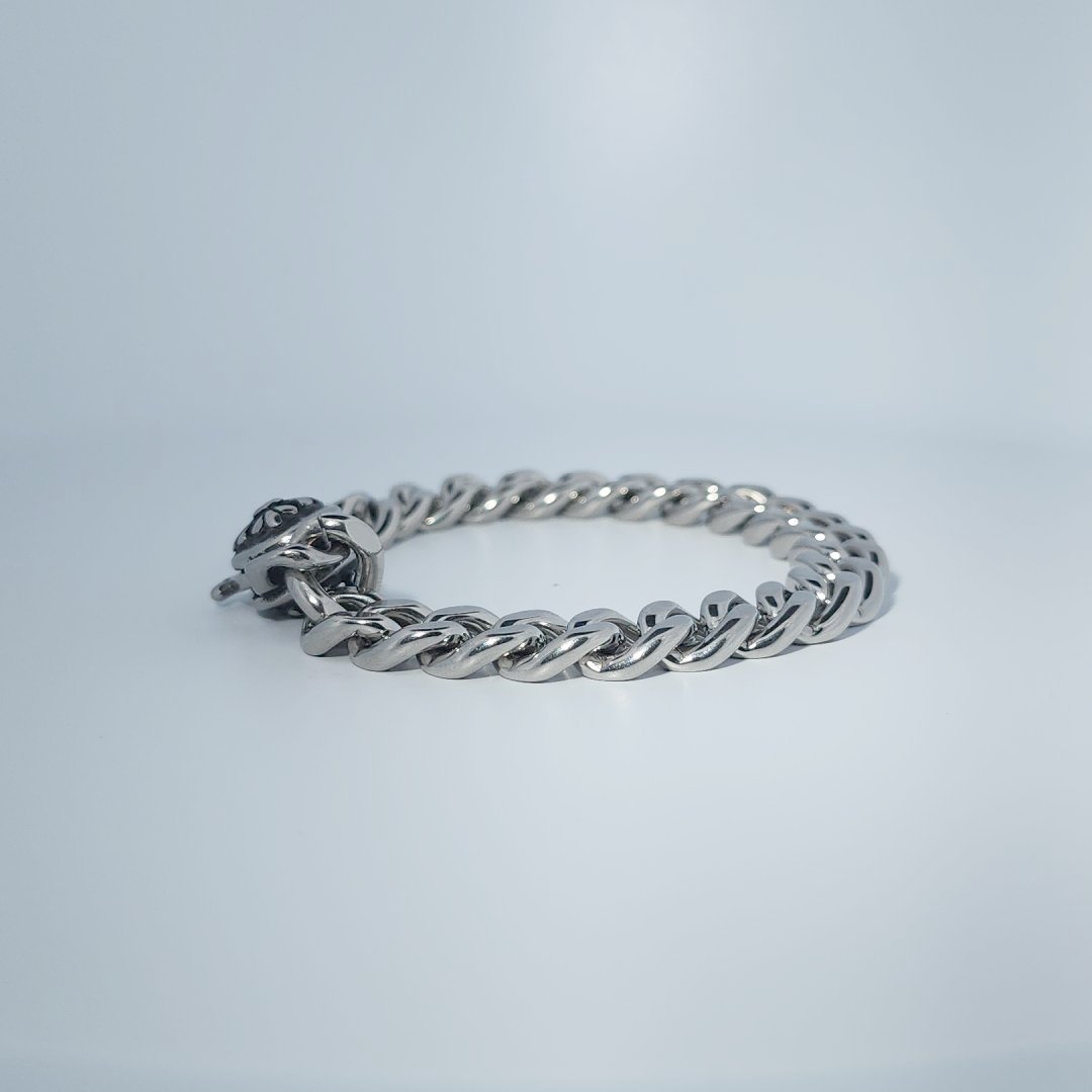 Stainless Steel Bracelet, 35.4g, featuring a curb chain design with a decorative toggle clasp.
