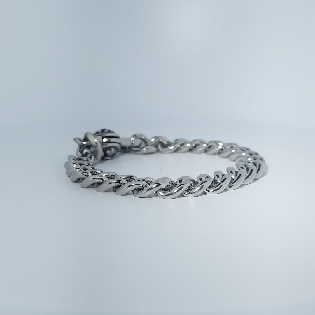 Stainless Steel Bracelet, 35.4g, featuring a curb chain design with a decorative toggle clasp.