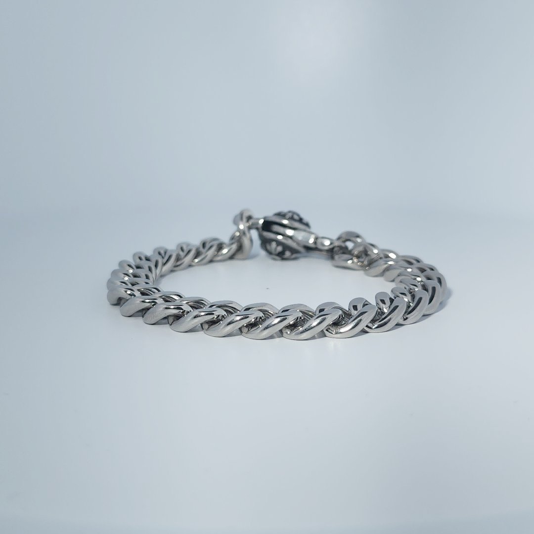 Stainless Steel Bracelet, 35.4g, featuring a curb chain design with a decorative toggle clasp.