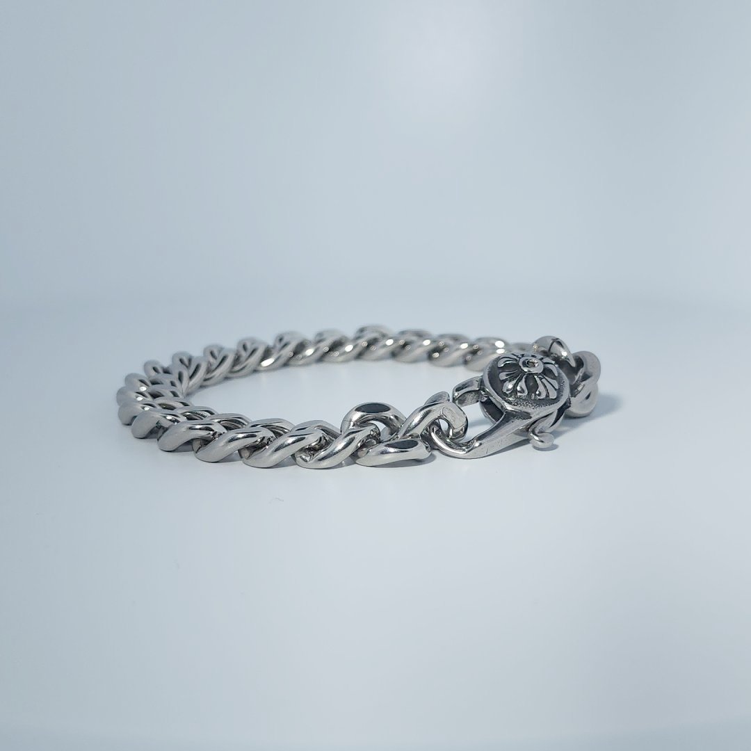 Stainless Steel Bracelet, 35.4g, featuring a curb chain design with a decorative toggle clasp.