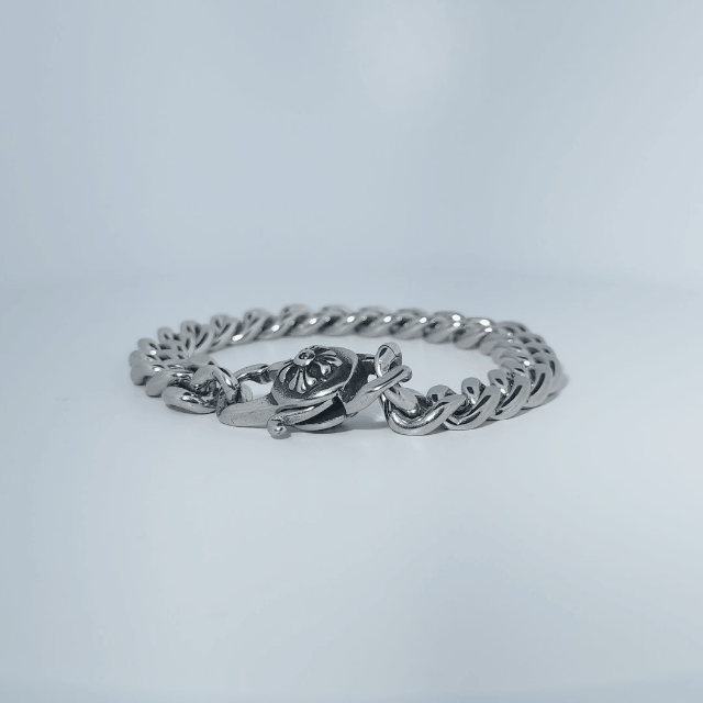 Stainless Steel Bracelet, 35.4g, featuring a curb chain design with a decorative toggle clasp.