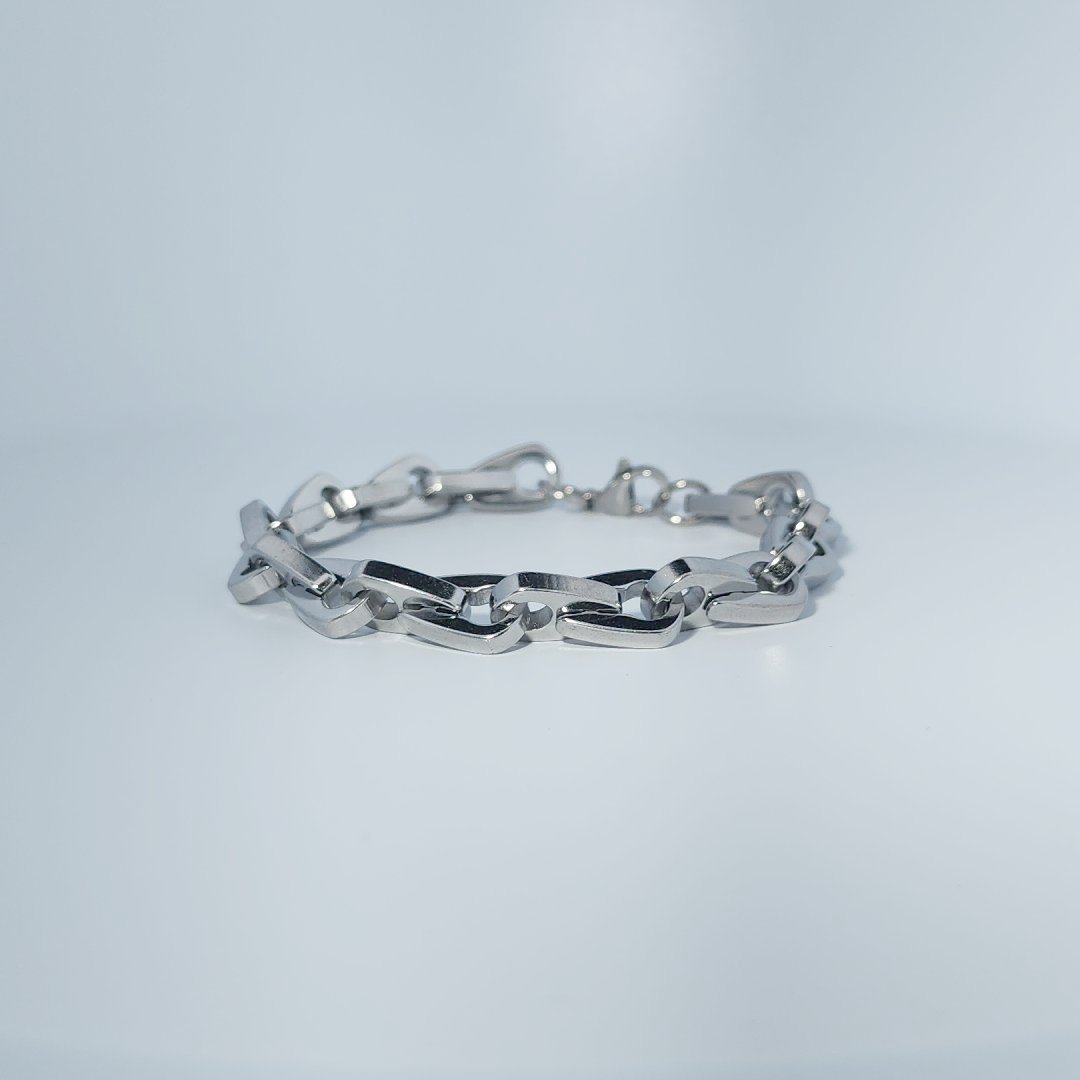 Stainless Steel Unisex Bracelet, link chain design, lobster clasp closure.