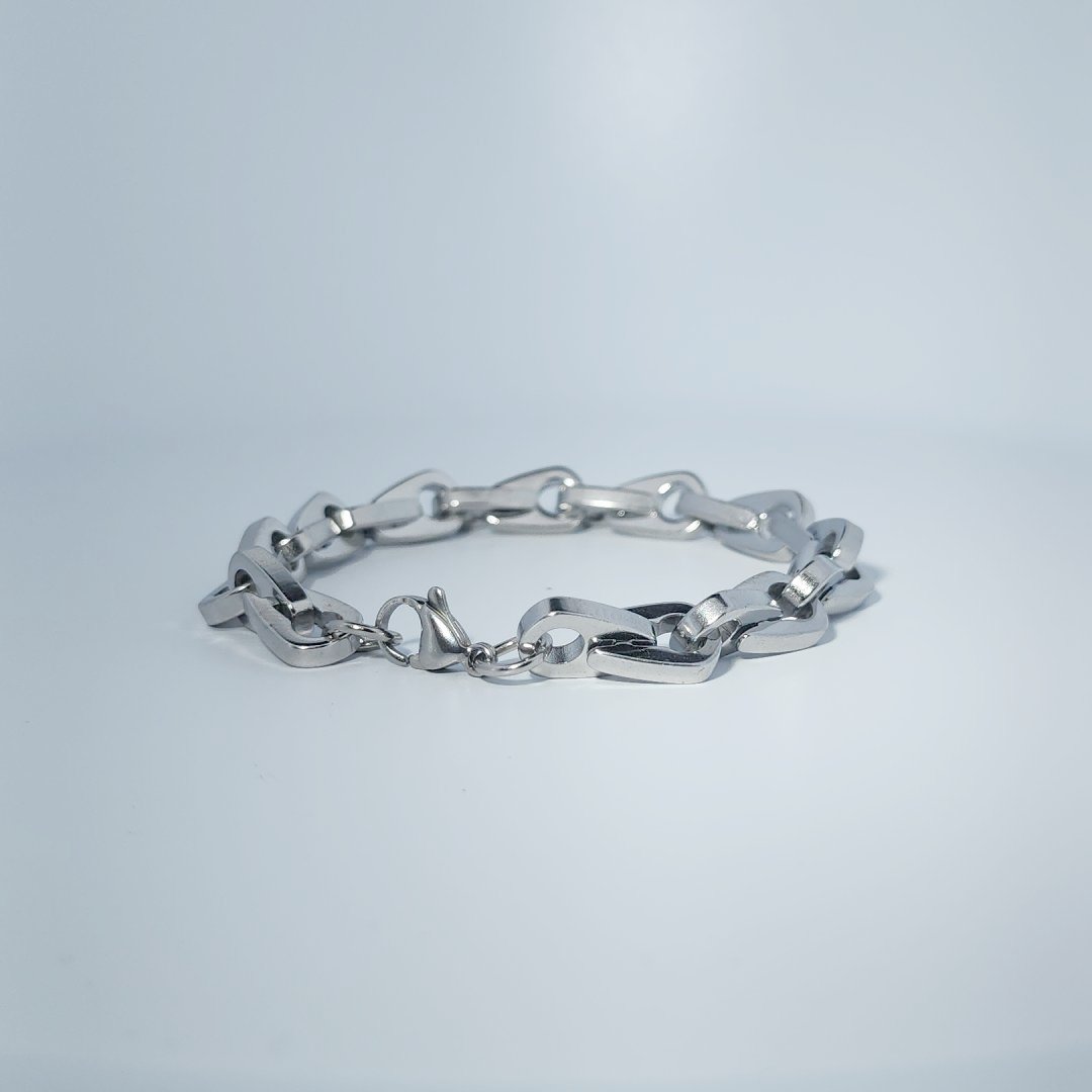 Stainless Steel Unisex Bracelet, link chain design, lobster clasp closure.