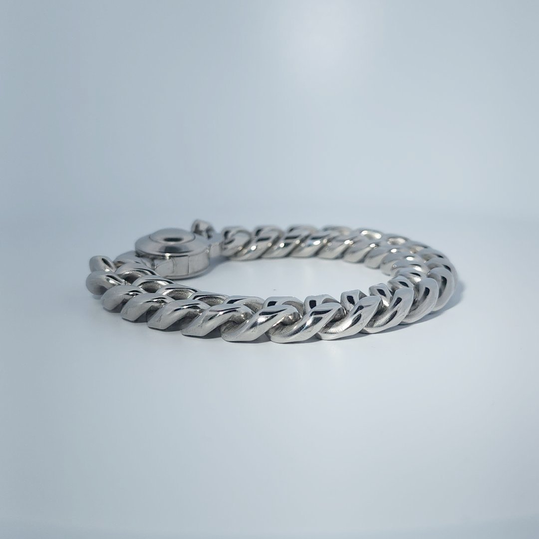 Male Stainless Steel Bracelet, curb chain design with a circular clasp.