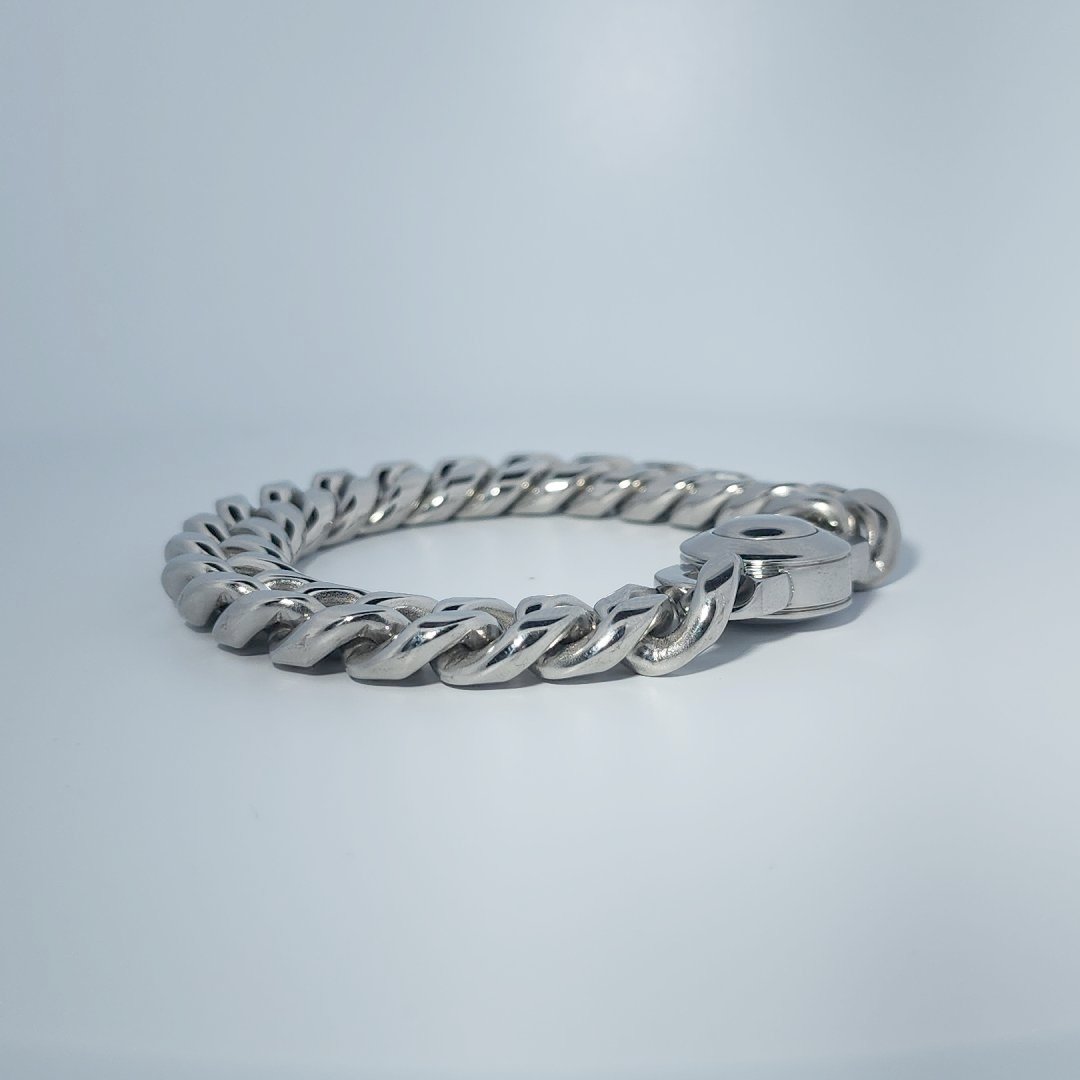 Male Stainless Steel Bracelet, curb chain design with a circular clasp.