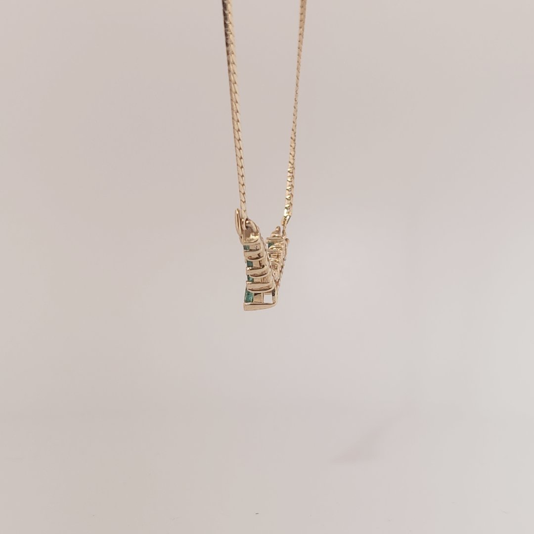 Marquise shape Natural Emeralds (0.55CT) with Natural Diamonds (0.06CT) Necklace, 14K Yellow Gold (6.20GW)
