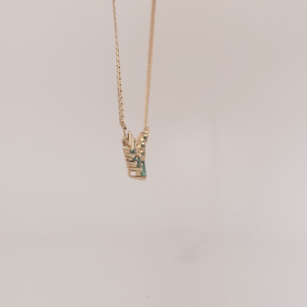 Marquise shape Natural Emeralds (0.55CT) with Natural Diamonds (0.06CT) Necklace, 14K Yellow Gold (6.20GW)