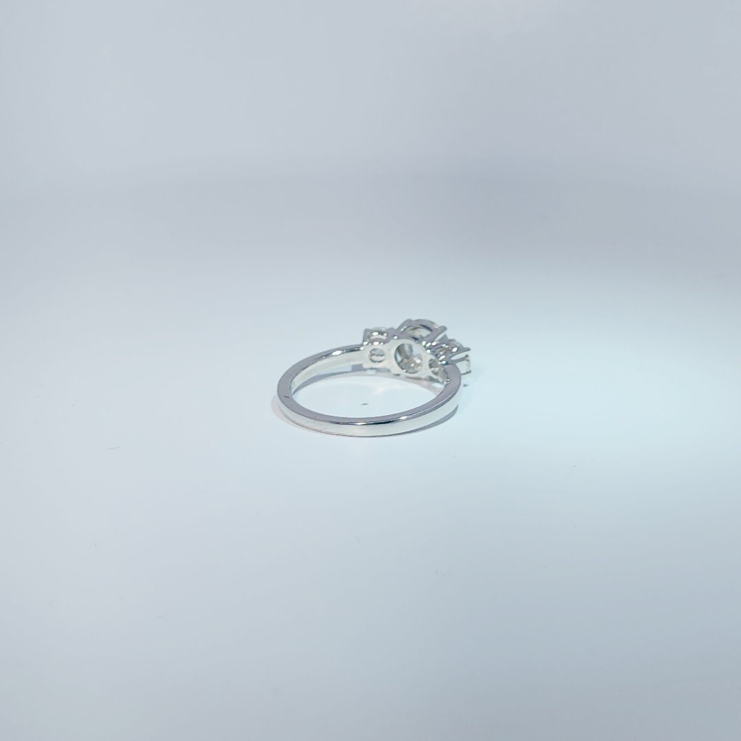 14KW 3 STONE RING 1.59CTTW # NC