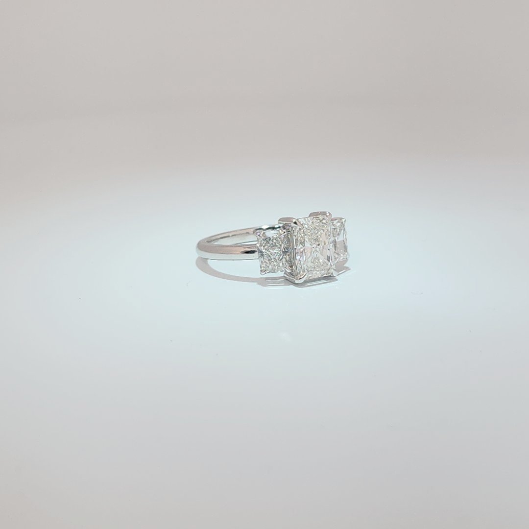 14K White Gold Engagement Ring, set with 3 Lab Grown Diamonds (2.52ct total), 2.98g, Size 7.