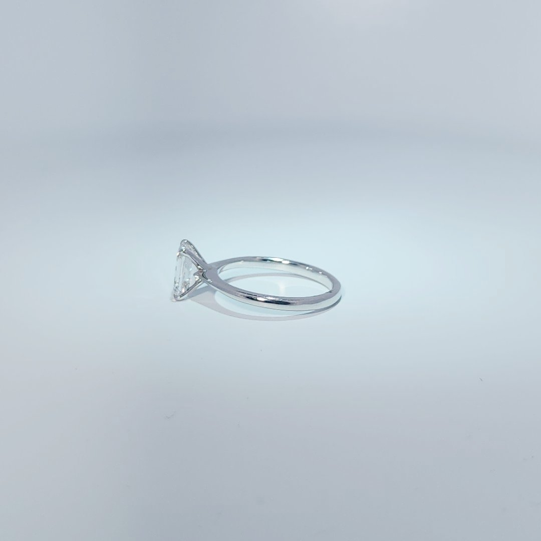 14K White Gold Engagement Ring, set with Lab Grown Diamond (1.53ct total), 2.59g, Size 7.