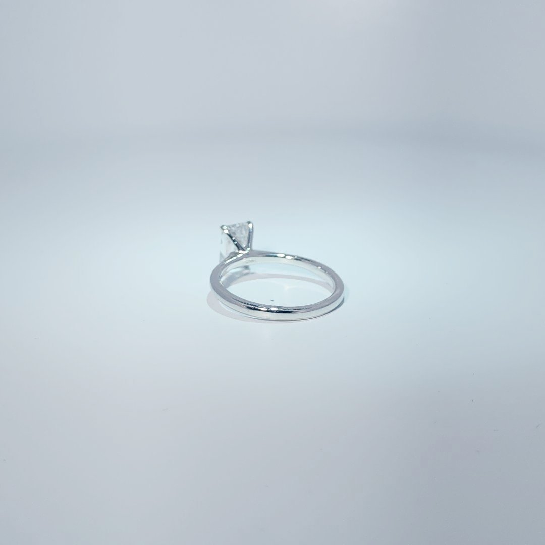 14K White Gold Engagement Ring, set with Lab Grown Diamond (1.53ct total), 2.59g, Size 7.
