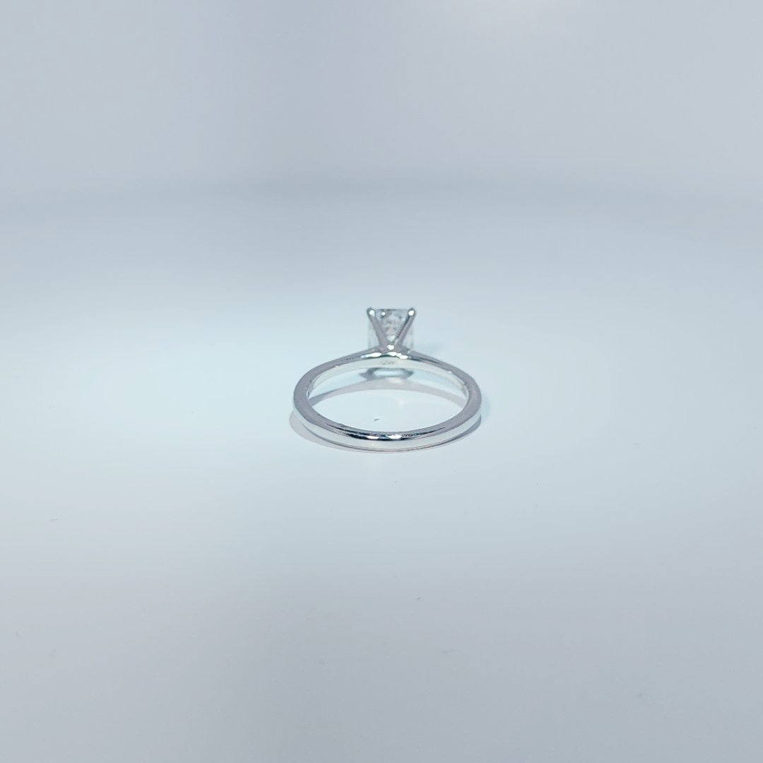 14K White Gold Engagement Ring, set with Lab Grown Diamond (1.53ct total), 2.59g, Size 7.