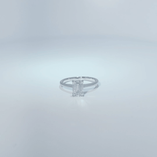 14K White Gold Engagement Ring, set with Lab Grown Diamond (1.53ct total), 2.59g, Size 7.