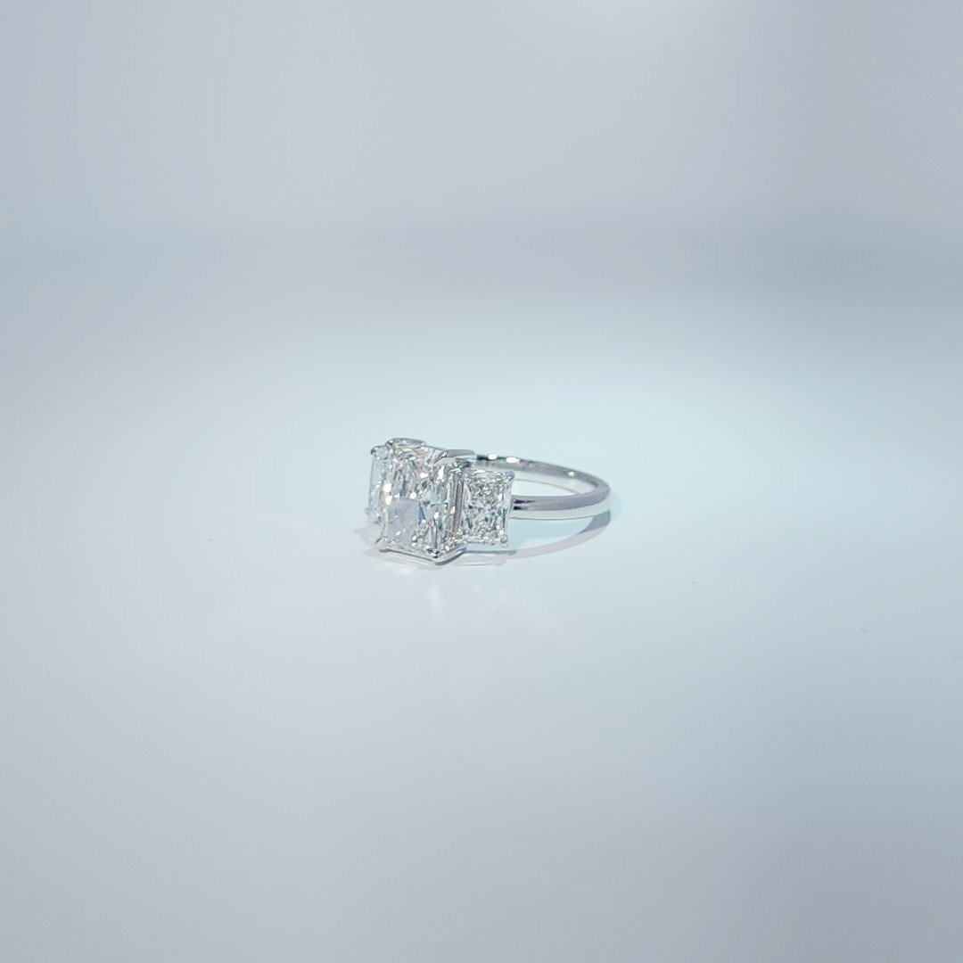 14K White Gold Engagement Ring, set with 3 Lab Grown Diamonds (3.16ct total), 2.82g, Size 7.
