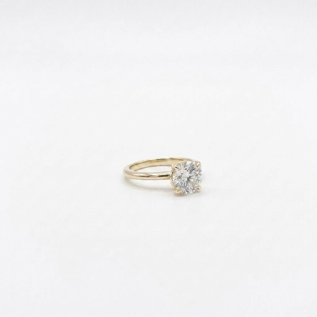 14K Yellow Gold Engagement Ring, set with 1 Lab Grown Diamond (2.03ct), 2.94g, Size 7.