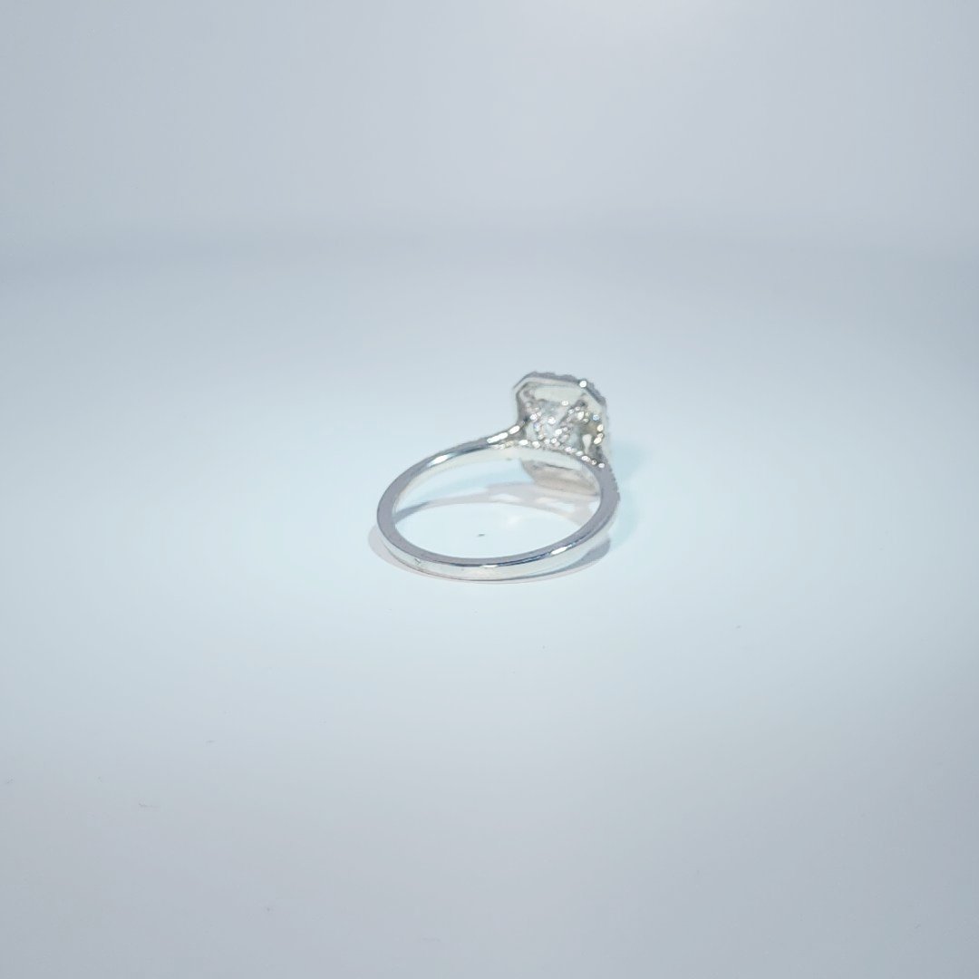 14K White Gold Engagement Ring, set with 1 Lab Grown Diamond (2.55ct), 2.66g, Size 7.