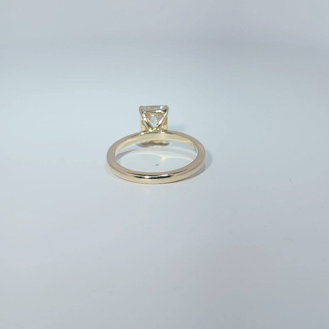 14K Yellow Gold Engagement Ring, set with 1 Emerald Cut Lab Grown Diamond (2.07ct), 3.14g, Size 7.
