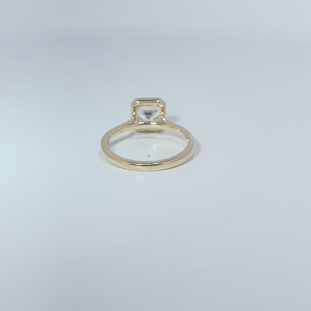 14K Yellow Gold Ring, set with 1 Asscher Cut Lab Grown Diamond (2.09ct), 3.21g, Size 7.