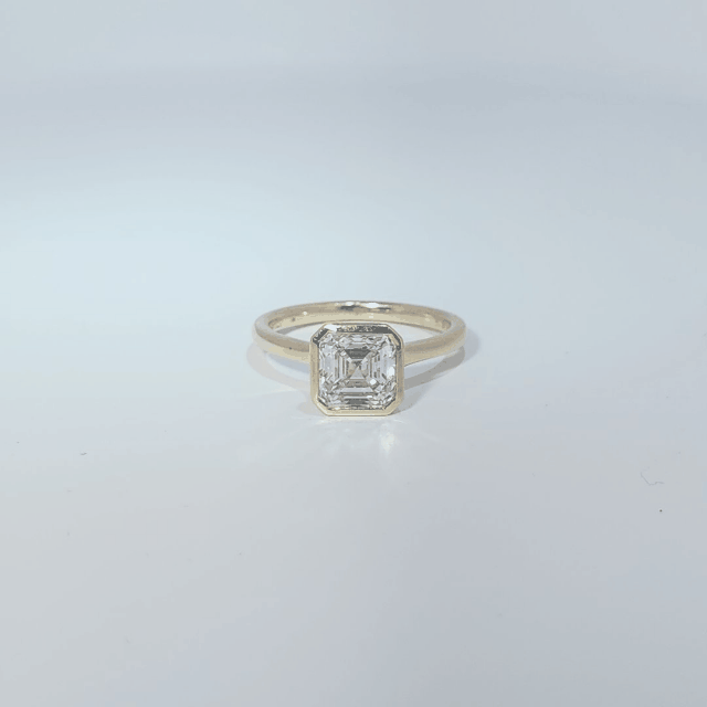 14K Yellow Gold Ring, set with 1 Asscher Cut Lab Grown Diamond (2.09ct), 3.21g, Size 7.