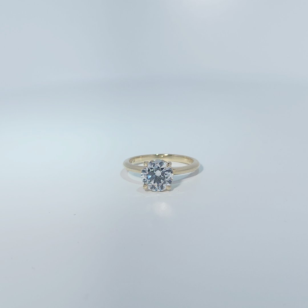 14K Yellow Gold Engagement Ring, set with 1 Lab Grown Diamond (2.1ct), 3.43g, Size 7.
