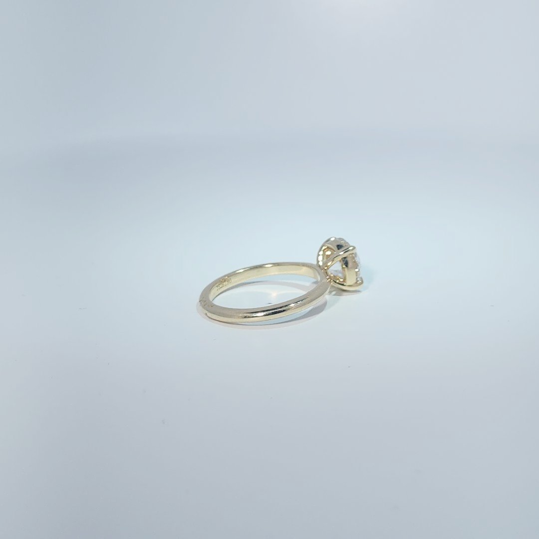 14K Yellow Gold Engagement Ring, set with 1 Lab Grown Diamond (2.1ct), 3.43g, Size 7.