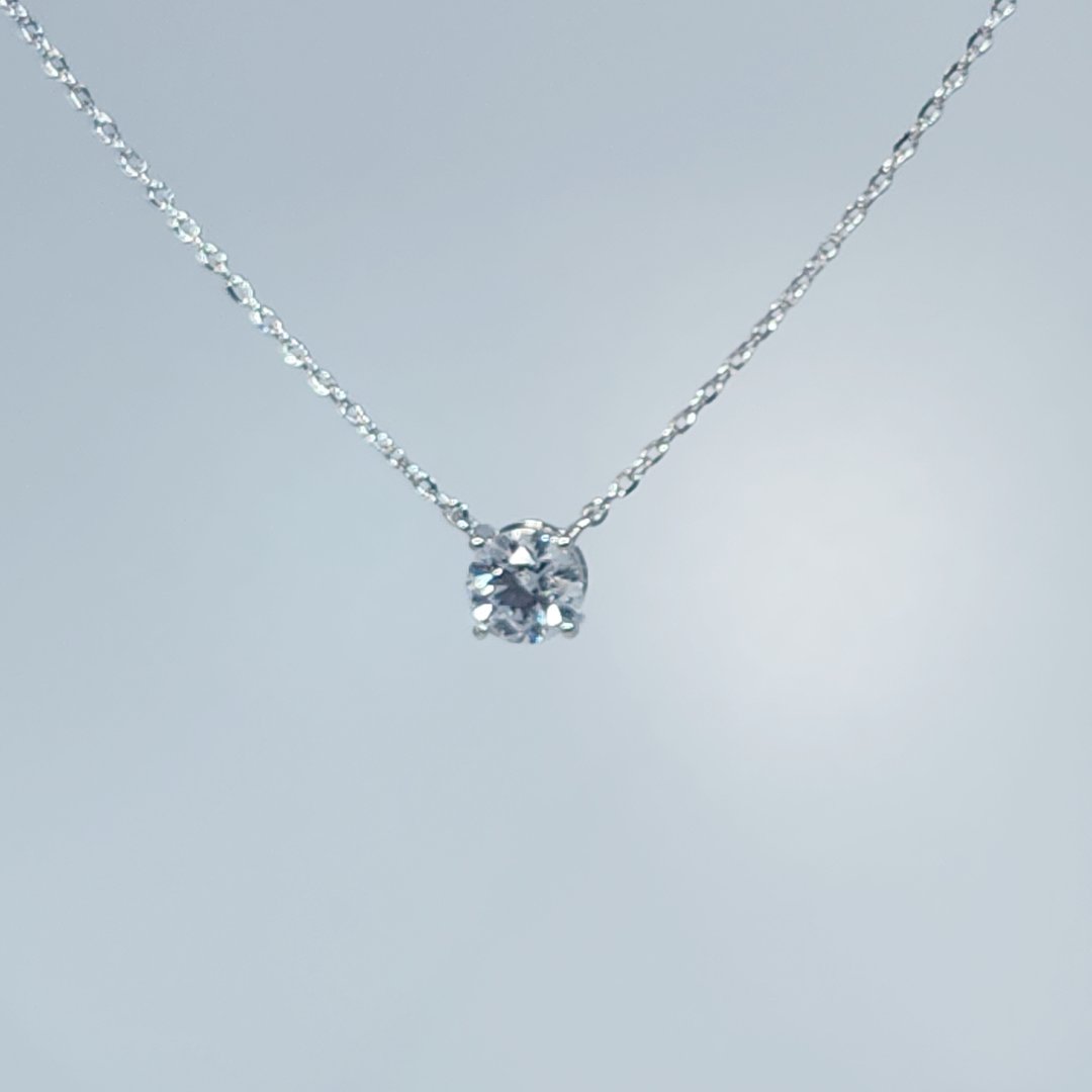 14K White Gold Necklace, set with 1 Lab Grown Diamond (1.06ct), 2.17g.