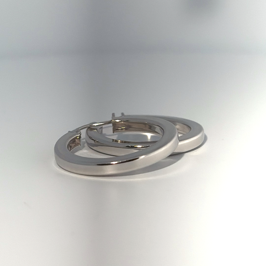 14K White Gold Hoop Earrings, 3.06g.