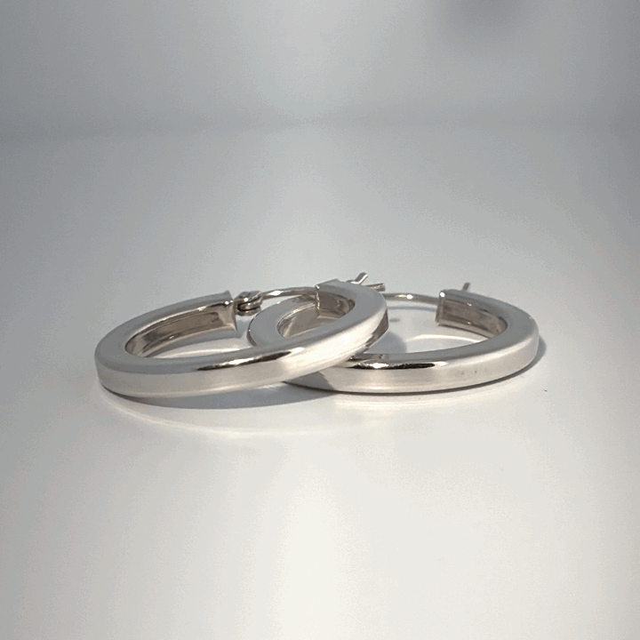 14K White Gold Hoop Earrings, 3.06g.