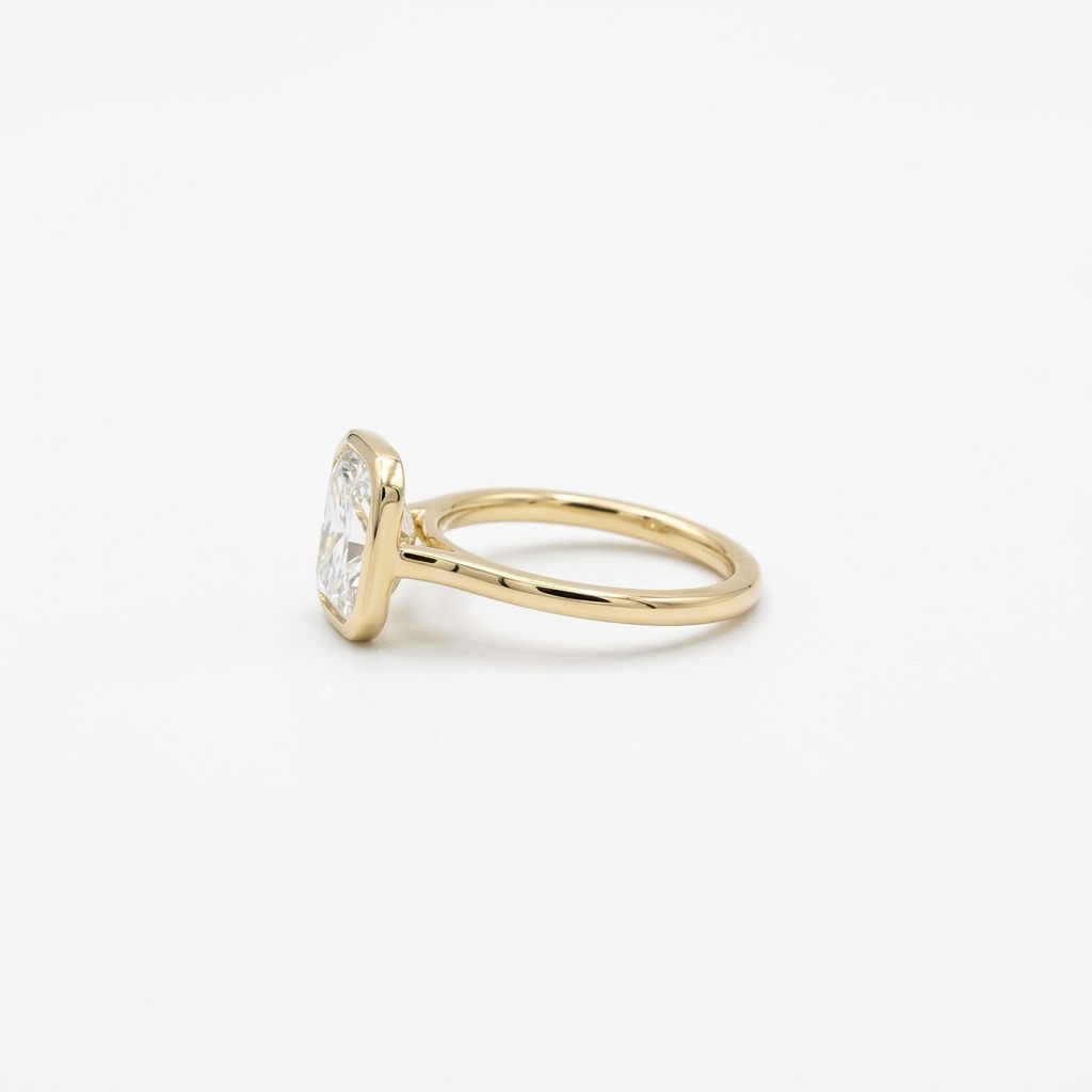 14K Yellow Gold Engagement Ring, set with 1 Lab Grown Diamond (3.03ct), 3.24g, Size 7.