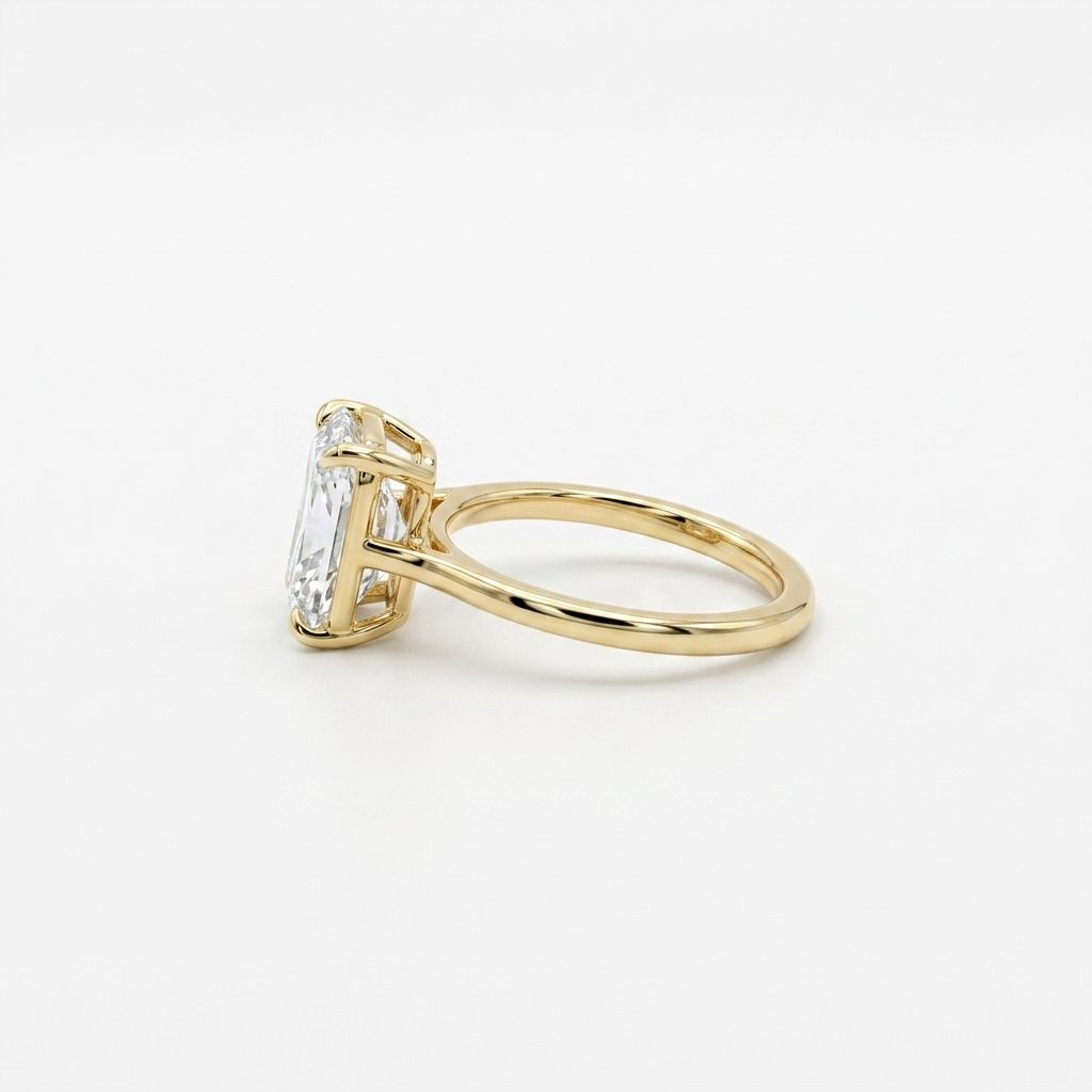 14K Yellow Gold Engagement Ring, set with 1 Lab Grown Diamond (3.03ct), 3.24g, Size 7.