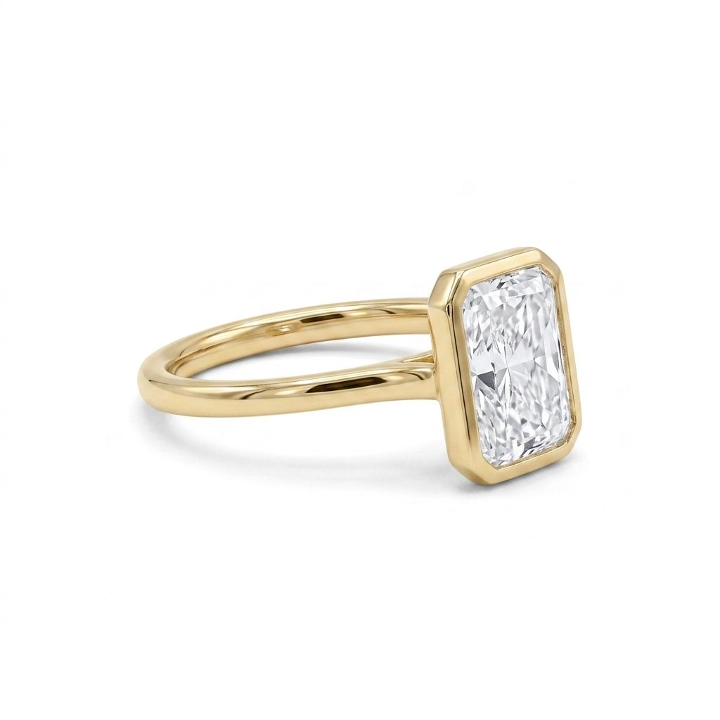 14K Yellow Gold Engagement Ring, set with 1 Lab Grown Diamond (3.03ct), 3.24g, Size 7.