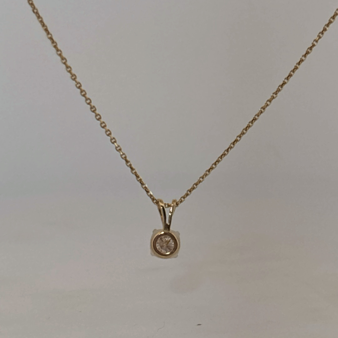 14K Yellow Gold Necklace, set with 1 Round Brilliant Cut Diamond (0.44ct, F, SI)