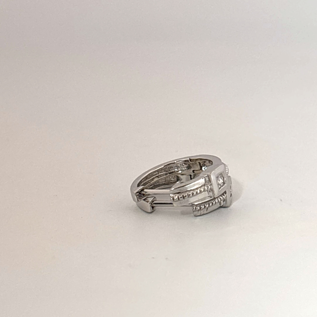 White Gold Earrings, set with Diamonds, Women's style.