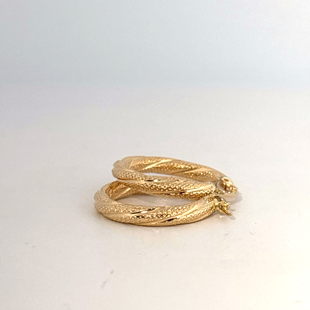 18K Yellow Gold Textured Hoop Earrings, 1.95g, Female