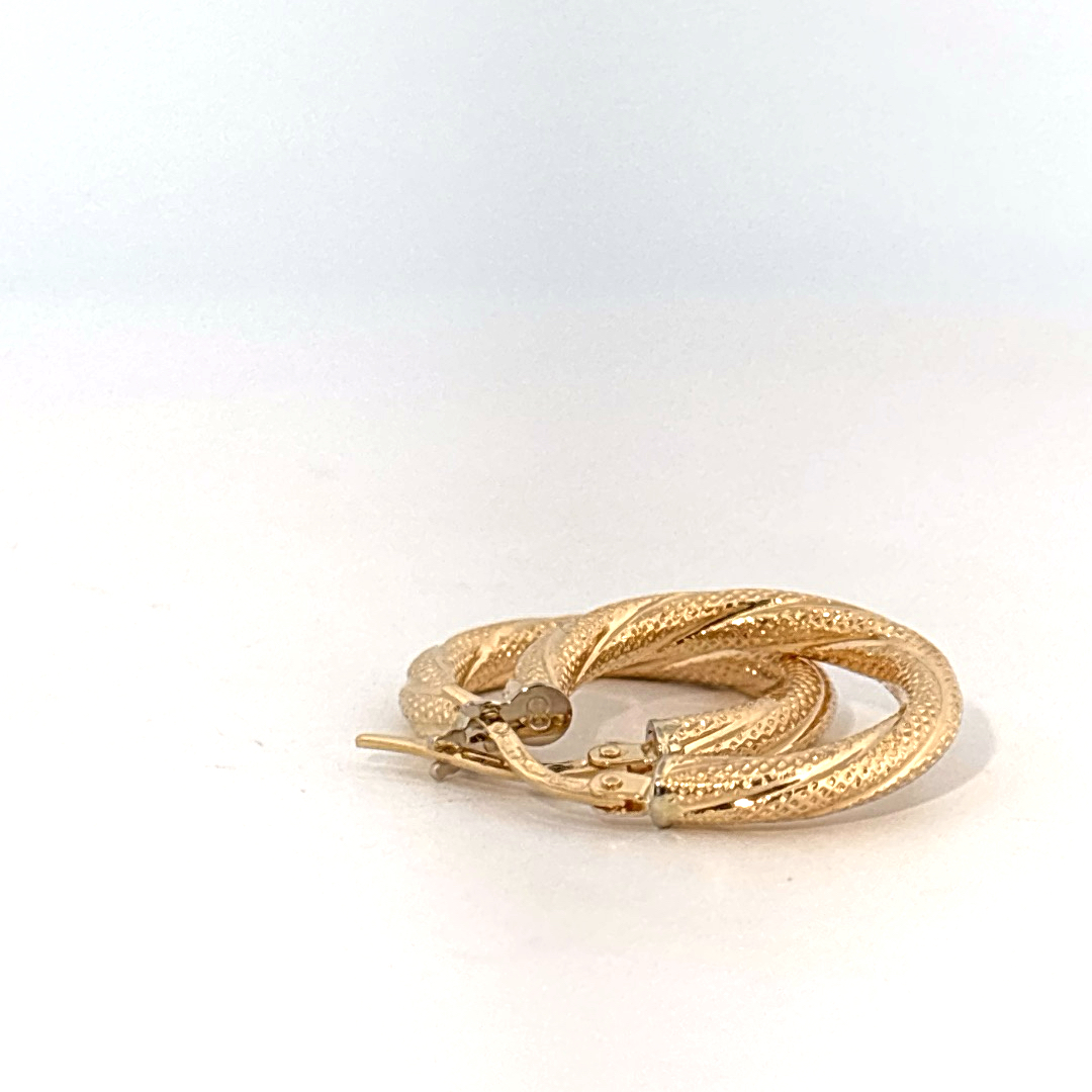 18K Yellow Gold Textured Hoop Earrings, 1.95g, Female