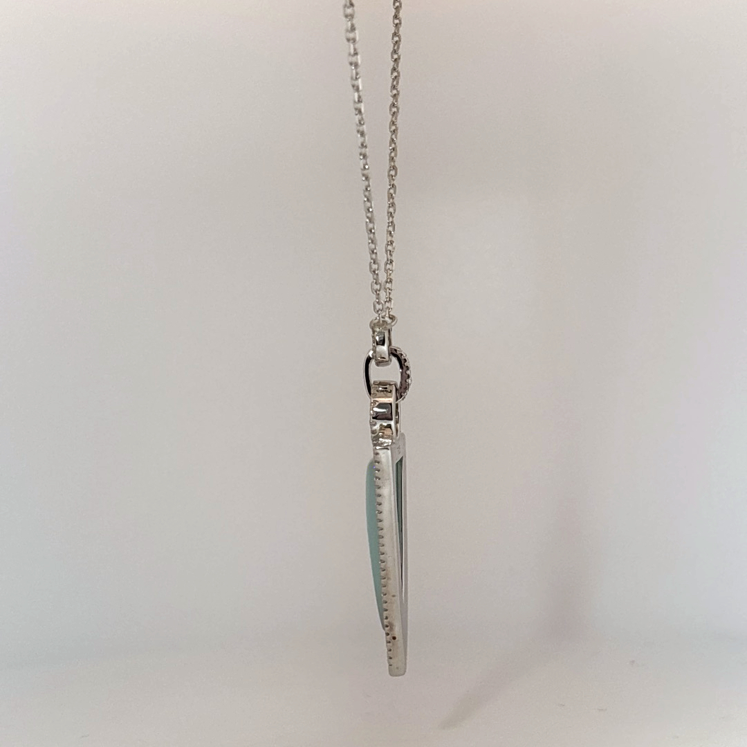 Sterling Silver 925 Necklace, set with 1 Green Agate stone (triangle shape).