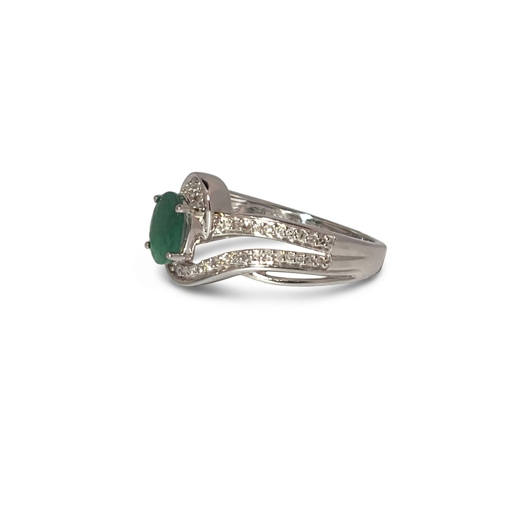 Natural Emerald and 0.20ct Natural Diamonds Women Ring, 10K White Gold