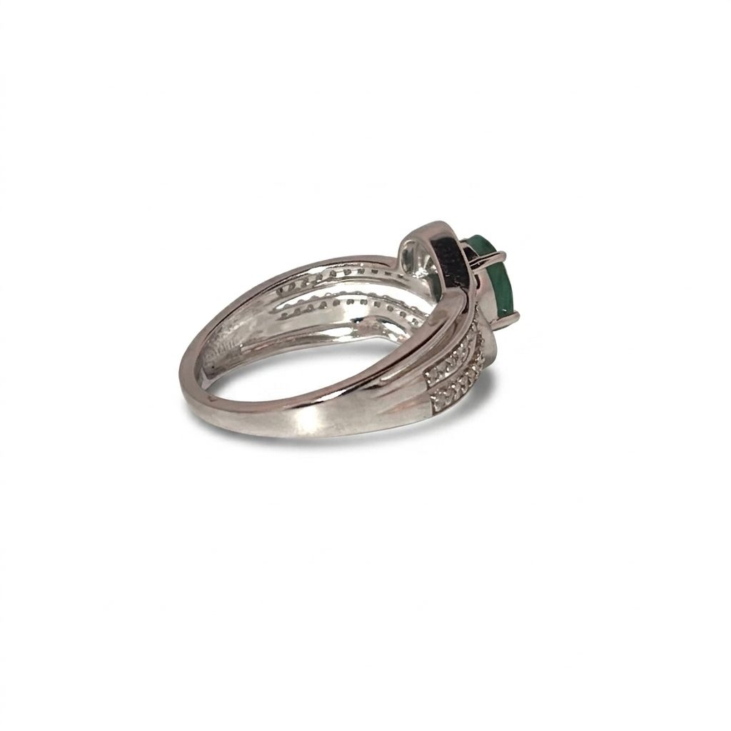 Natural Emerald and 0.20ct Natural Diamonds Women Ring, 10K White Gold