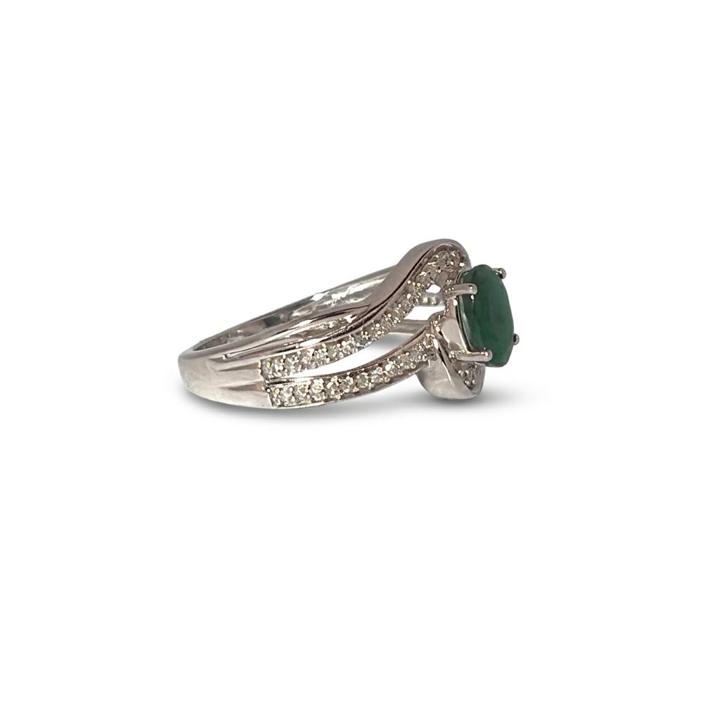 Natural Emerald and 0.20ct Natural Diamonds Women Ring, 10K White Gold