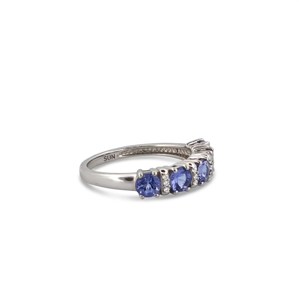 Natural Tanzanite and 0.10ct Natural Diamonds Women Ring, 10K White Gold