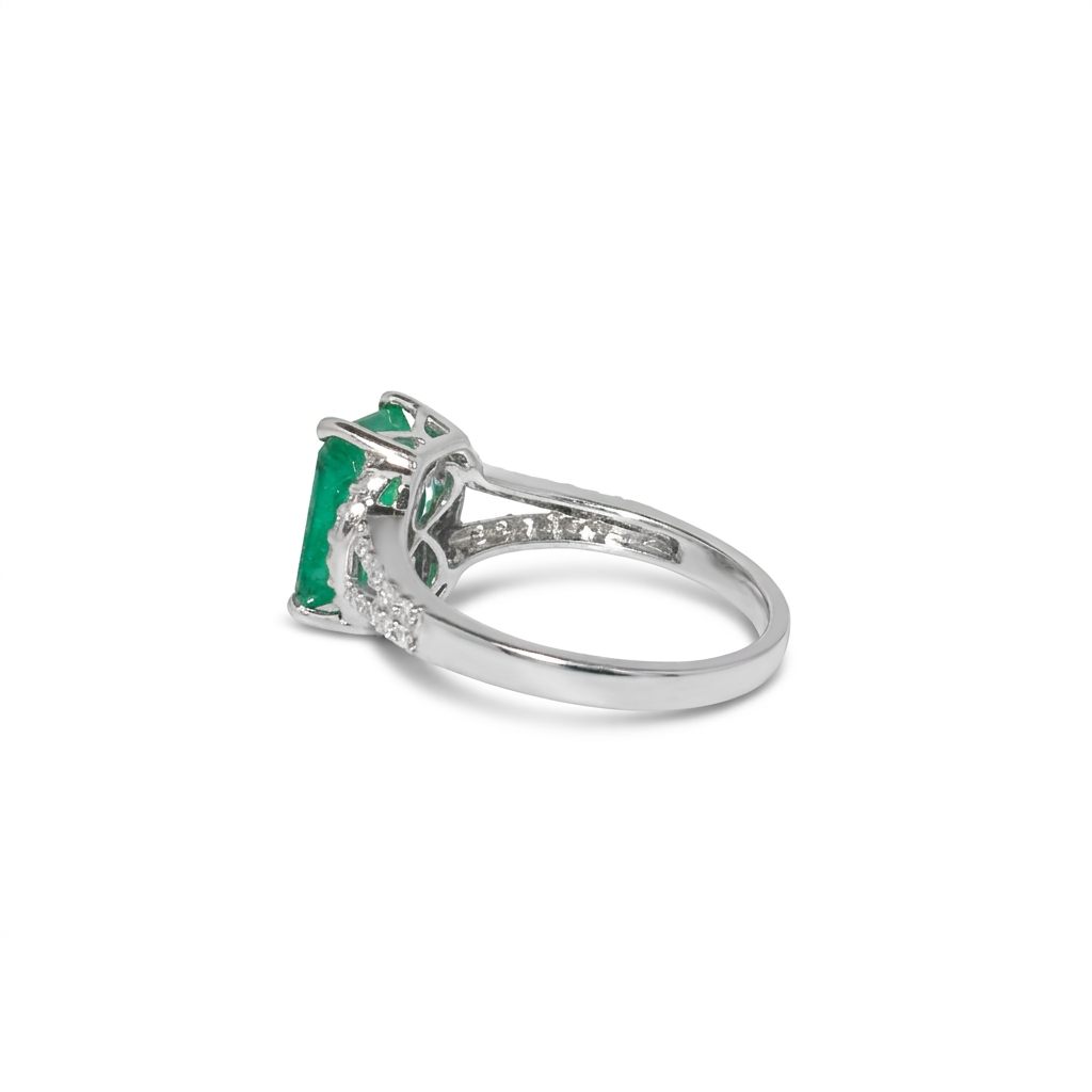 Natural Emerald (1.5CT) with Natural Diamonds (0.07CT) Size 6, 14K White Gold