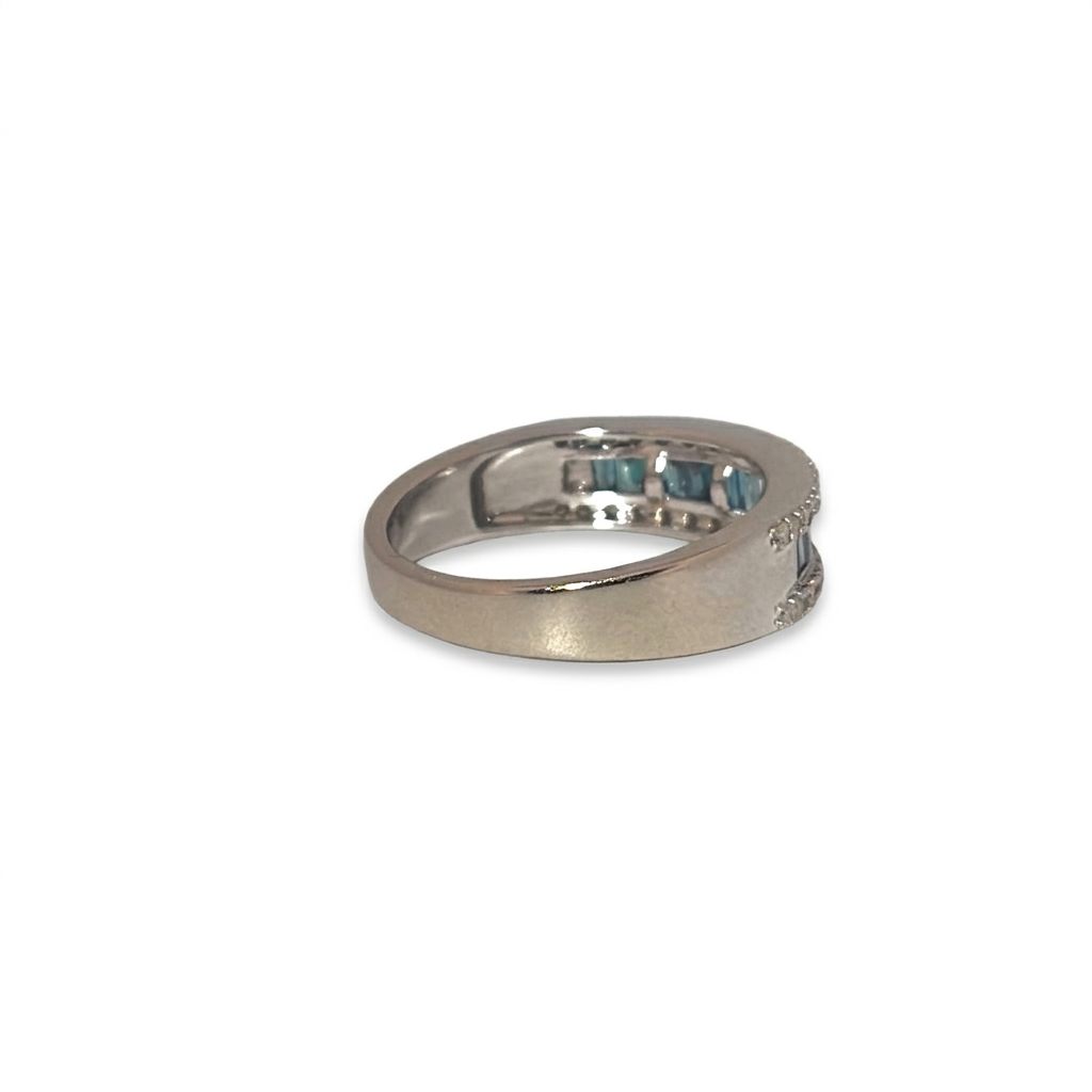Natural white and Blue Diamonds (0.50 CTW), Size 7, 10K White Gold