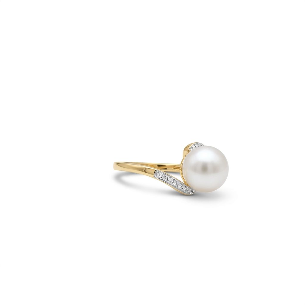 Ladies Ring, Natural Diamonds (0.07CTW) with Natural Fresh Water Pearl 10mm, 14K Yellow Gold