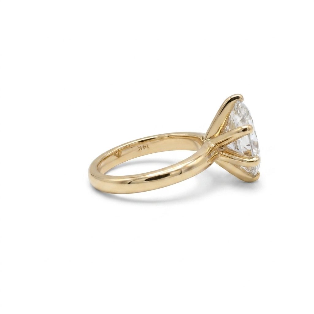 14K Yellow Gold Engagement Ring, set with 1 Lab Grown Oval Diamond (4.09ct, I, VS1), Size 7.
