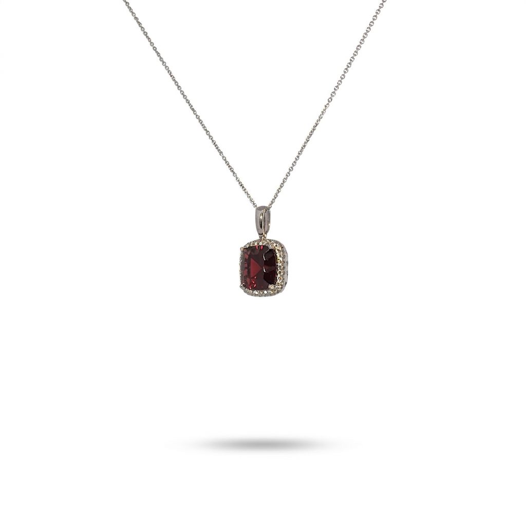 Natural Diamonds (0.19CT), Natural Garnet (6.6 CT) Pendent Chain, 14K White Gold