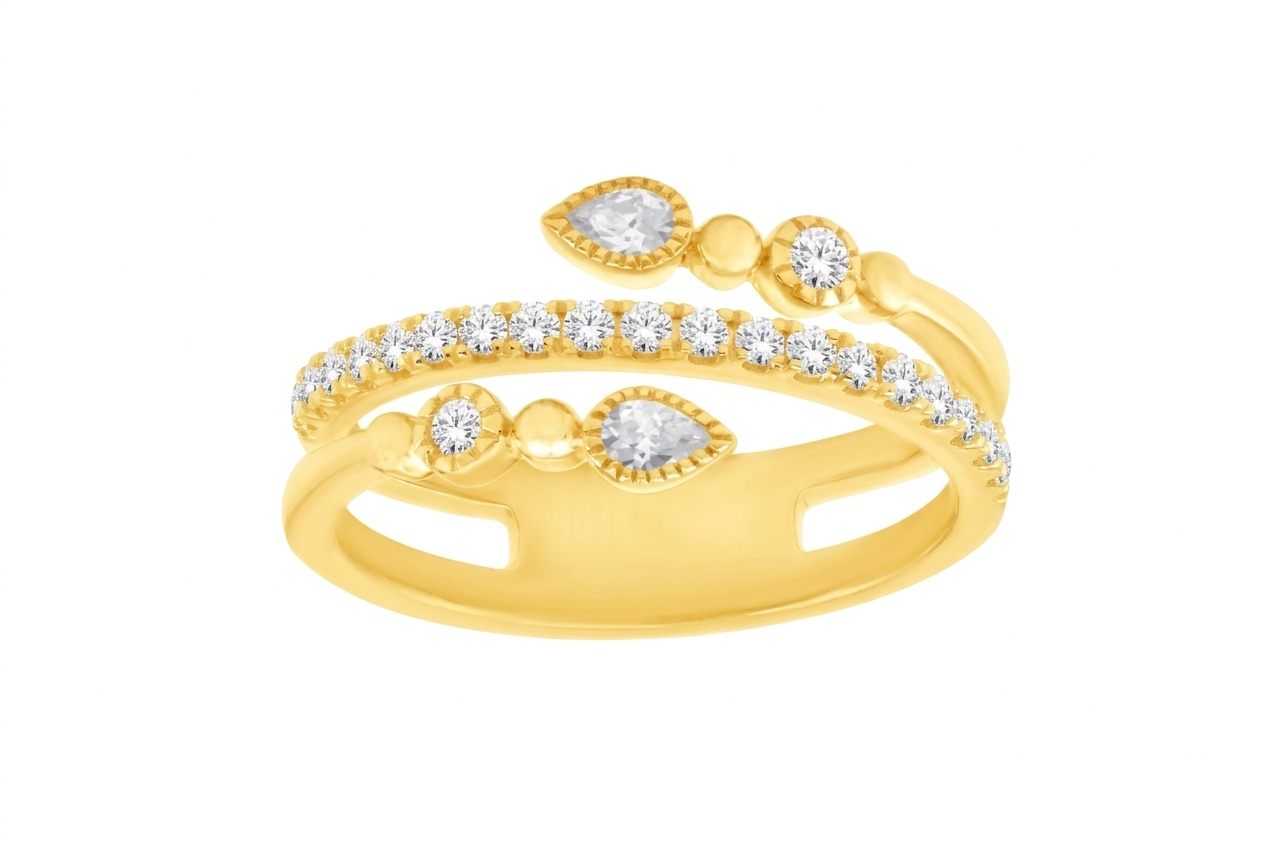 14K Yellow Gold Ring, set with 21 Round Diamonds (0.29ct, G, SI1) and 2 Pear Diamonds (0.09ct, G, SI1)